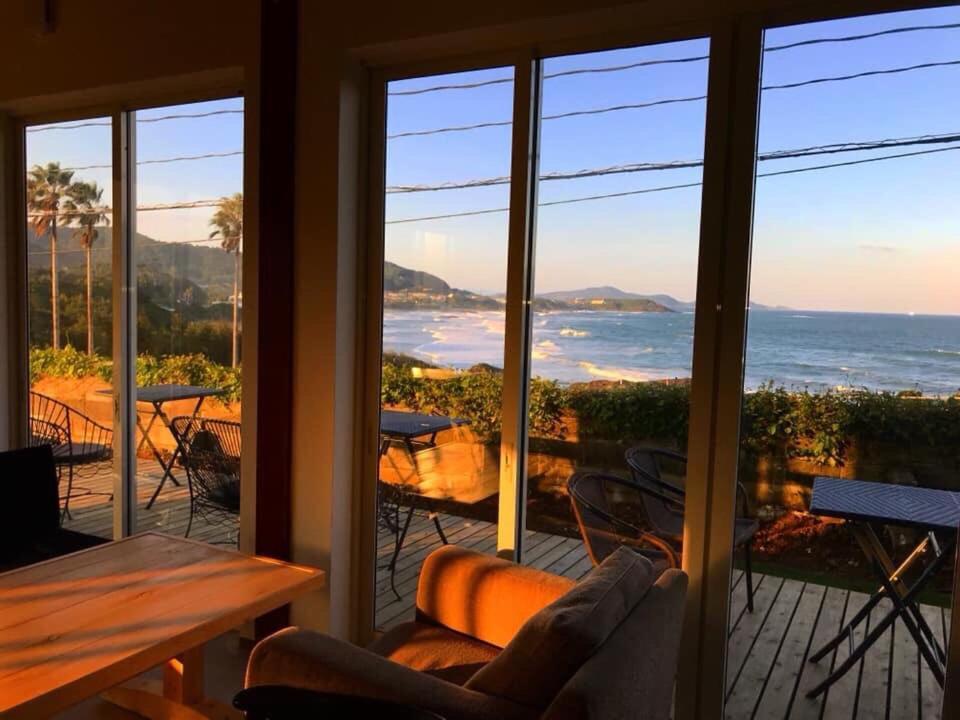 Guesthouse ＆ Beach Cafe Fuego Hyuga Zewnętrze zdjęcie